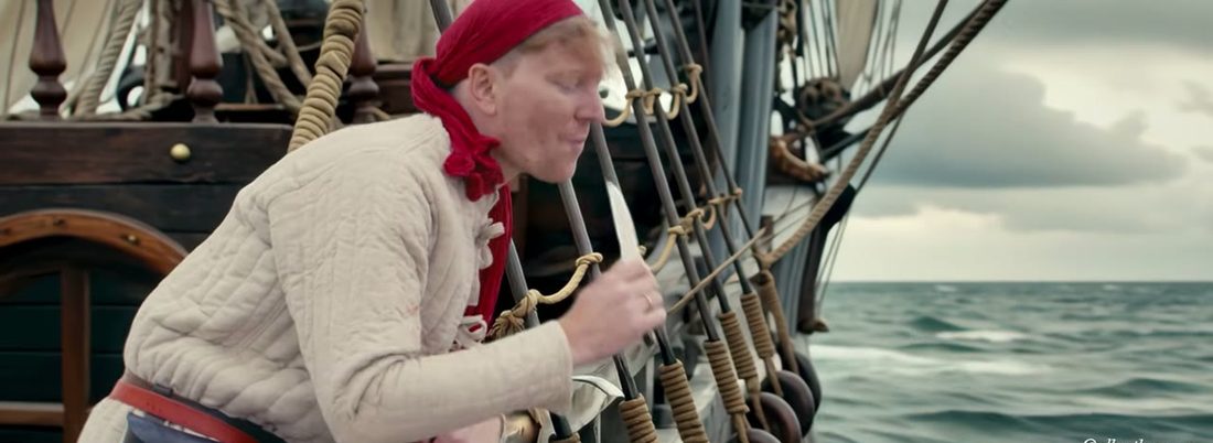Pirates on a Bavarian lake, frame 1 of 13