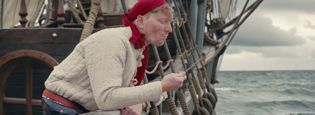 Pirates on a Bavarian lake, frame 7 of 13