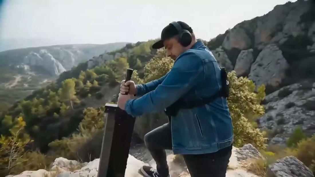 The sword, frame 3 of 10